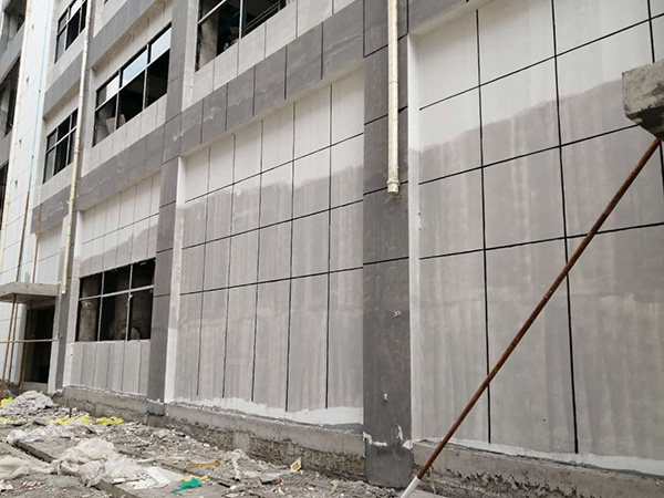 672977a98fdda.jpg 01.jpg